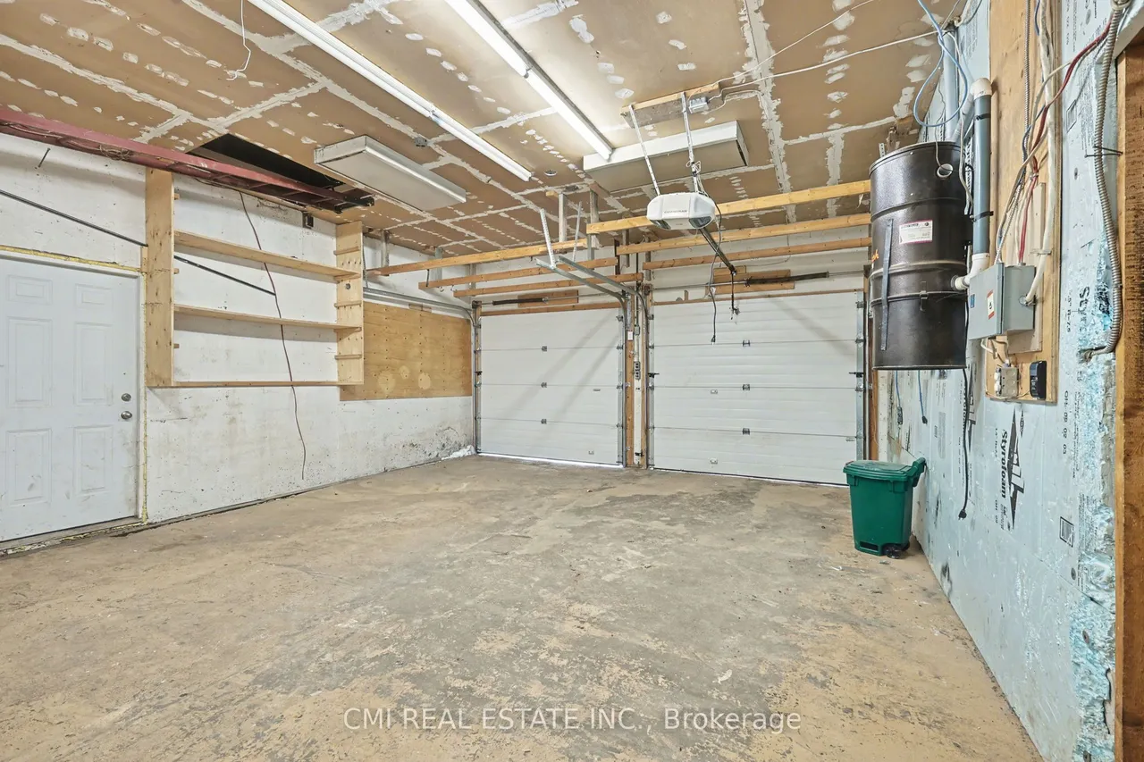 3440 Simcoe Street N — photo 15
