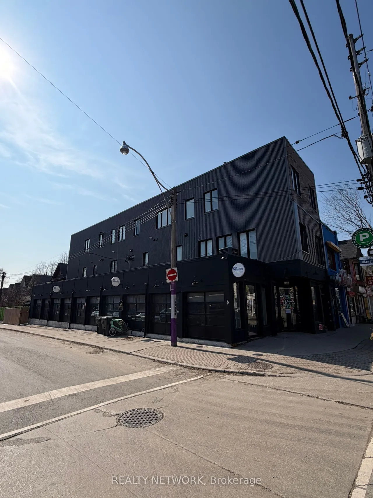 1415 Gerrard Street E — photo 2