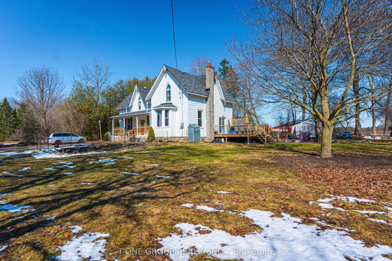 252 Columbus Road E — photo 3