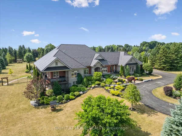 7 Clyde Court — photo 2