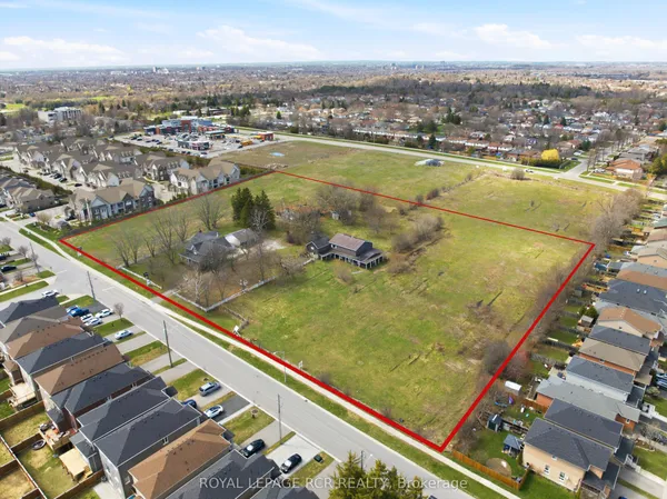 1440 Gord Vinson Avenue
