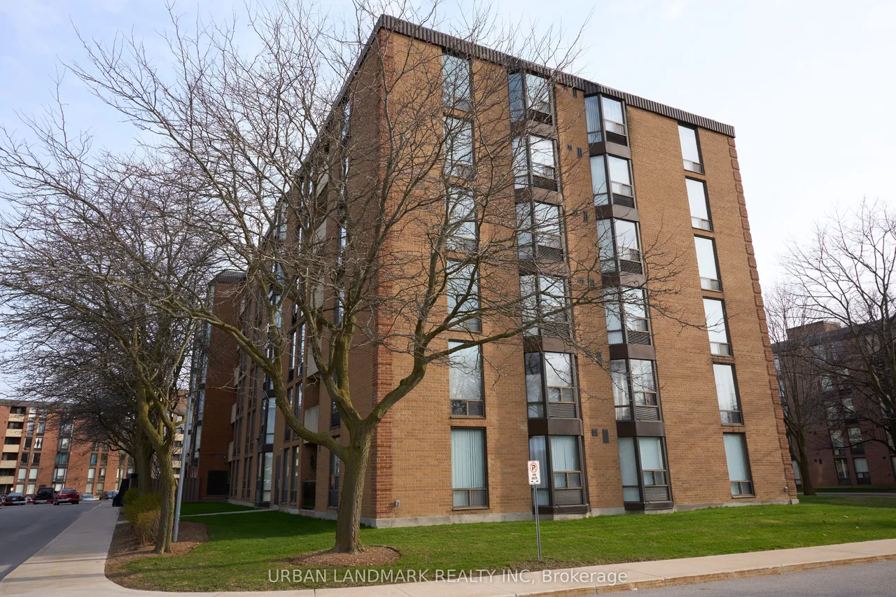 1535 Diefenbaker Court, Unit 107 — photo 31