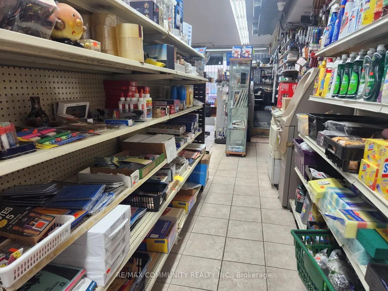 2404 Eglinton Avenue E, Unit 5 — photo 3