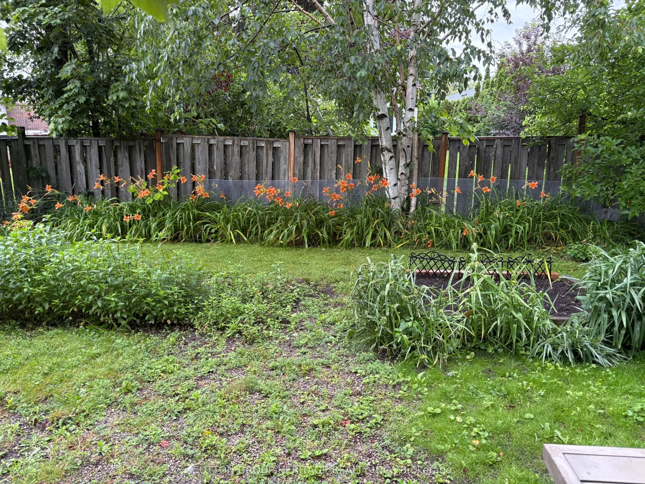 35 Albery Crescent — photo 43