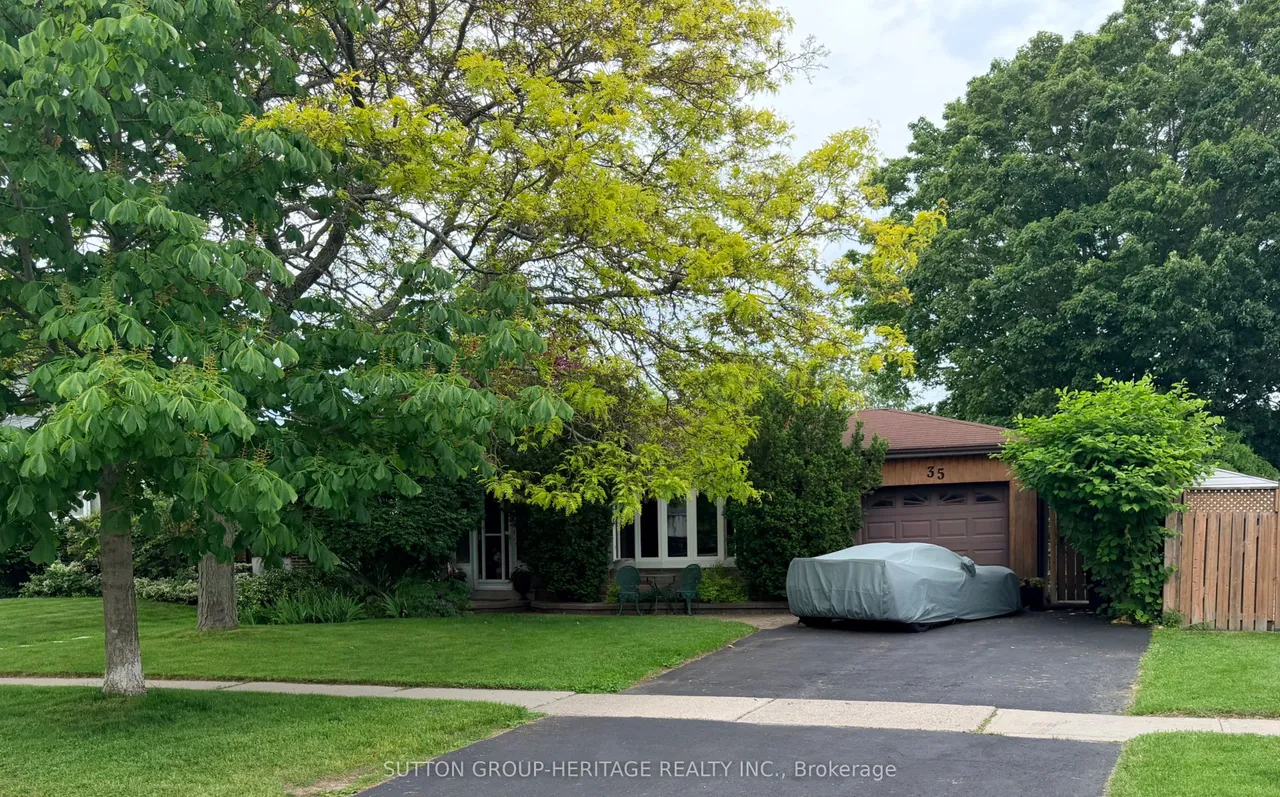 35 Albery Crescent