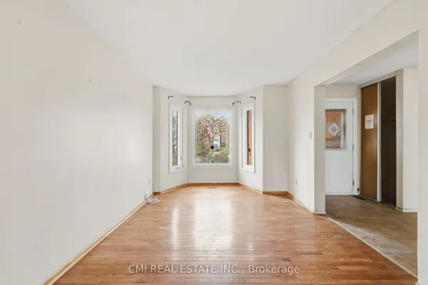 2275 Chapman Court — photo 2