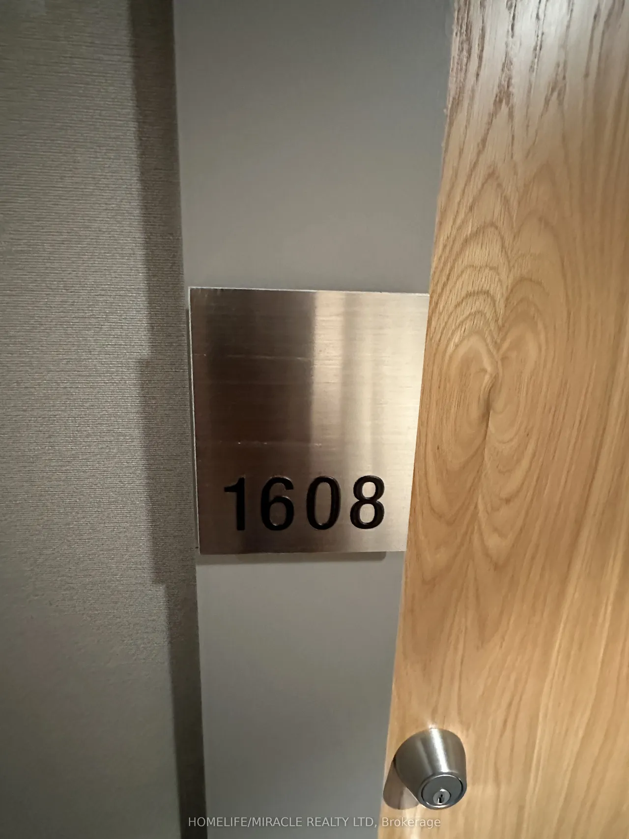 1455 Celebration Drive — photo 3