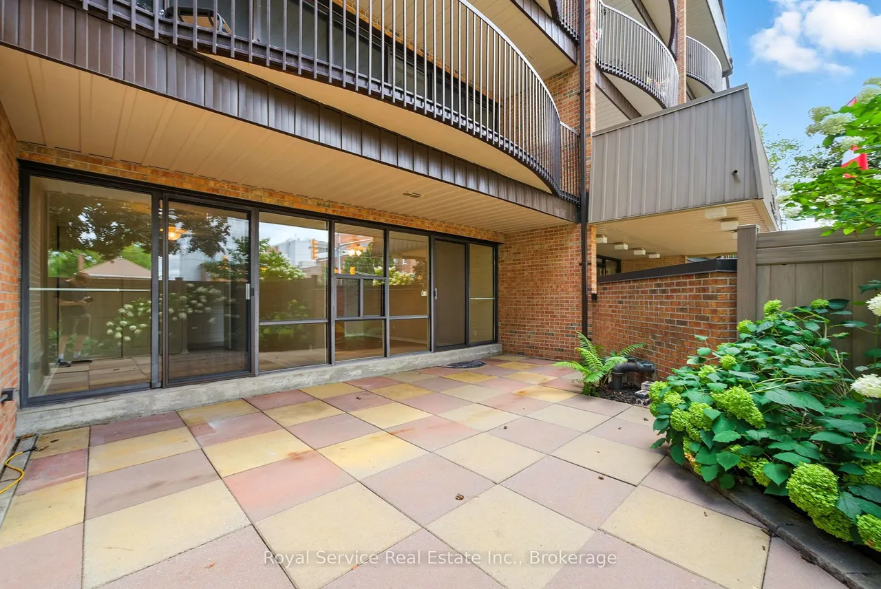 337 Simcoe Street N, Unit 101 — photo 31