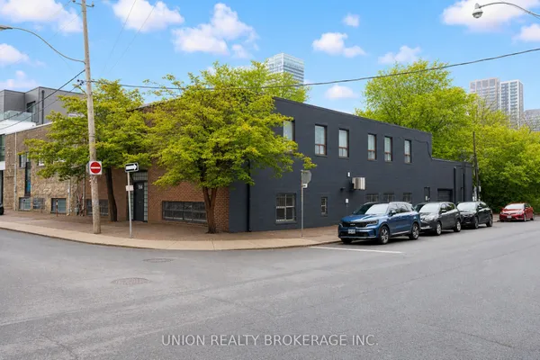 186 Munro Street — photo 2