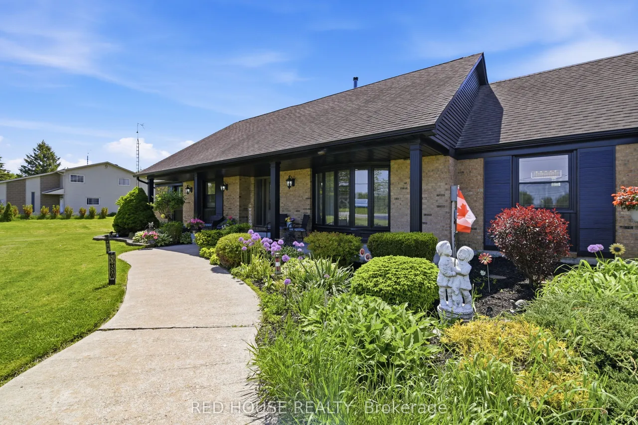 875 Brawley Road W — photo 2