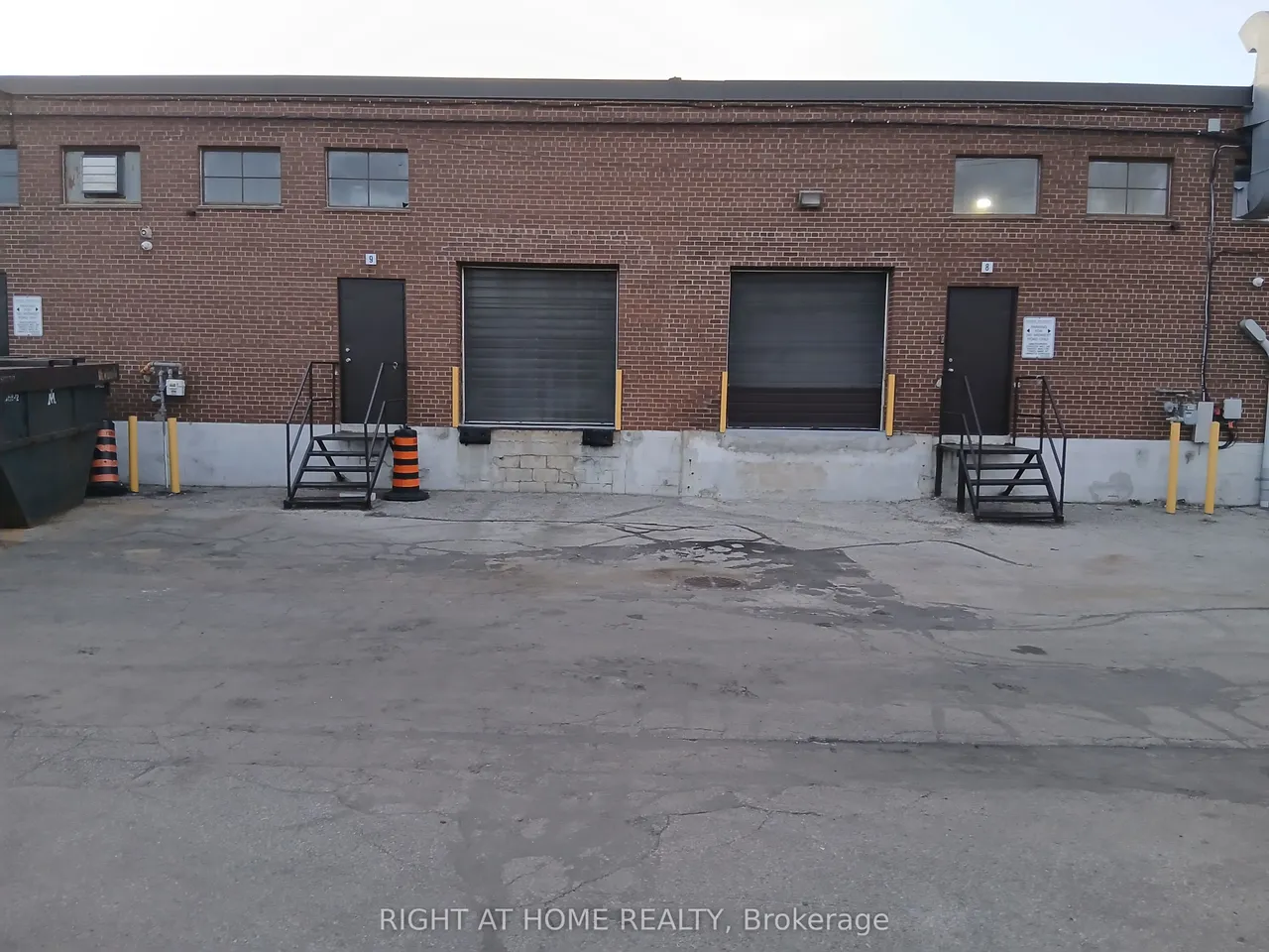 120 Midwest Road — photo 18