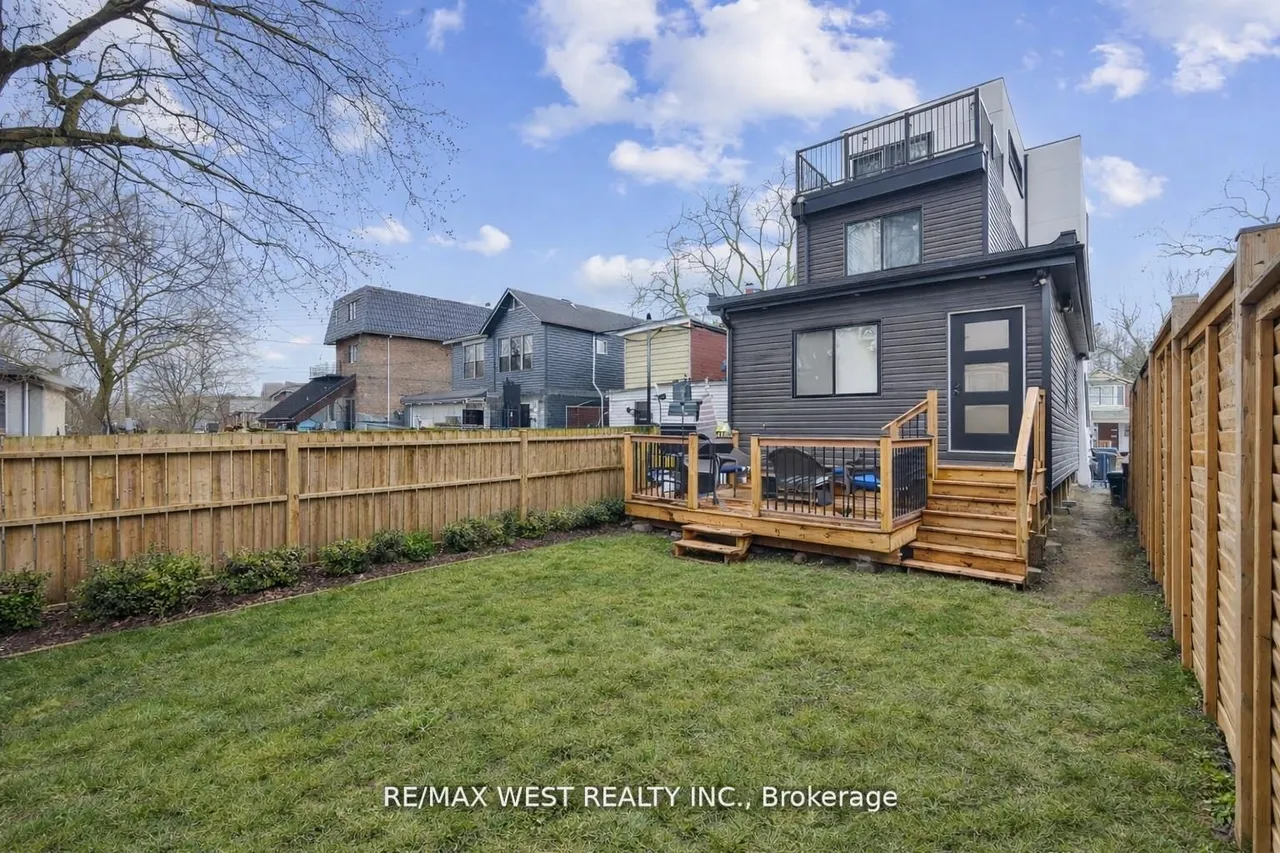 201 Rhodes Avenue — photo 35