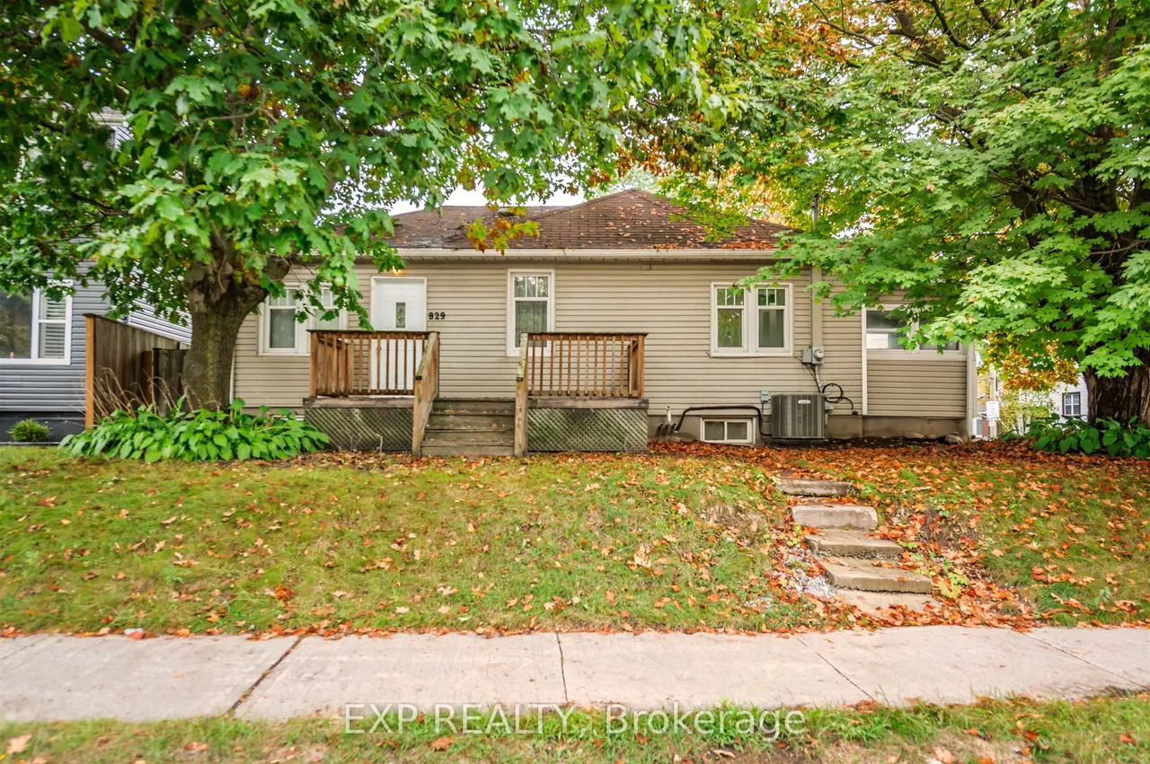 829 Athol Street