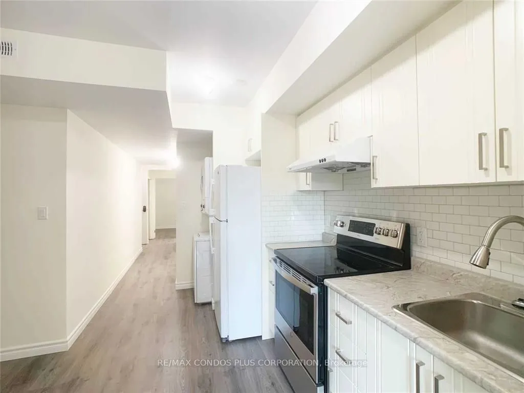721 Danforth Avenue — photo 3