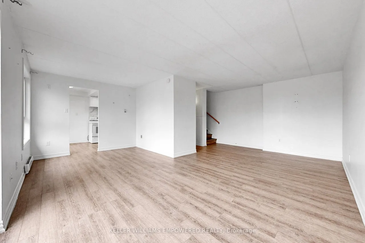 43 Taunton Road E, Unit 36 — photo 2