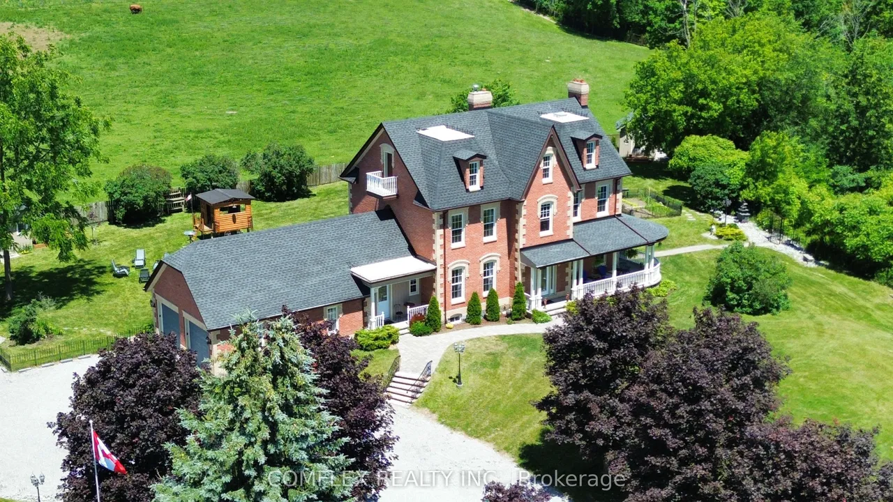 1150 Raglan Road E — photo 2