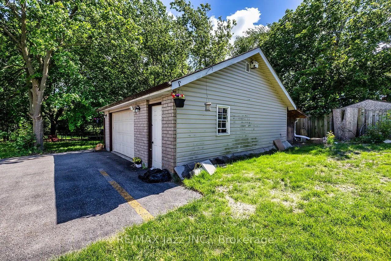 27 Waverley Road — photo 31