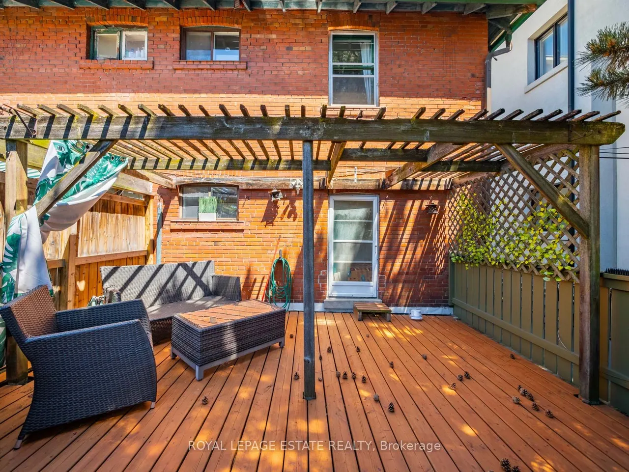 2275 Queen Street E — photo 39