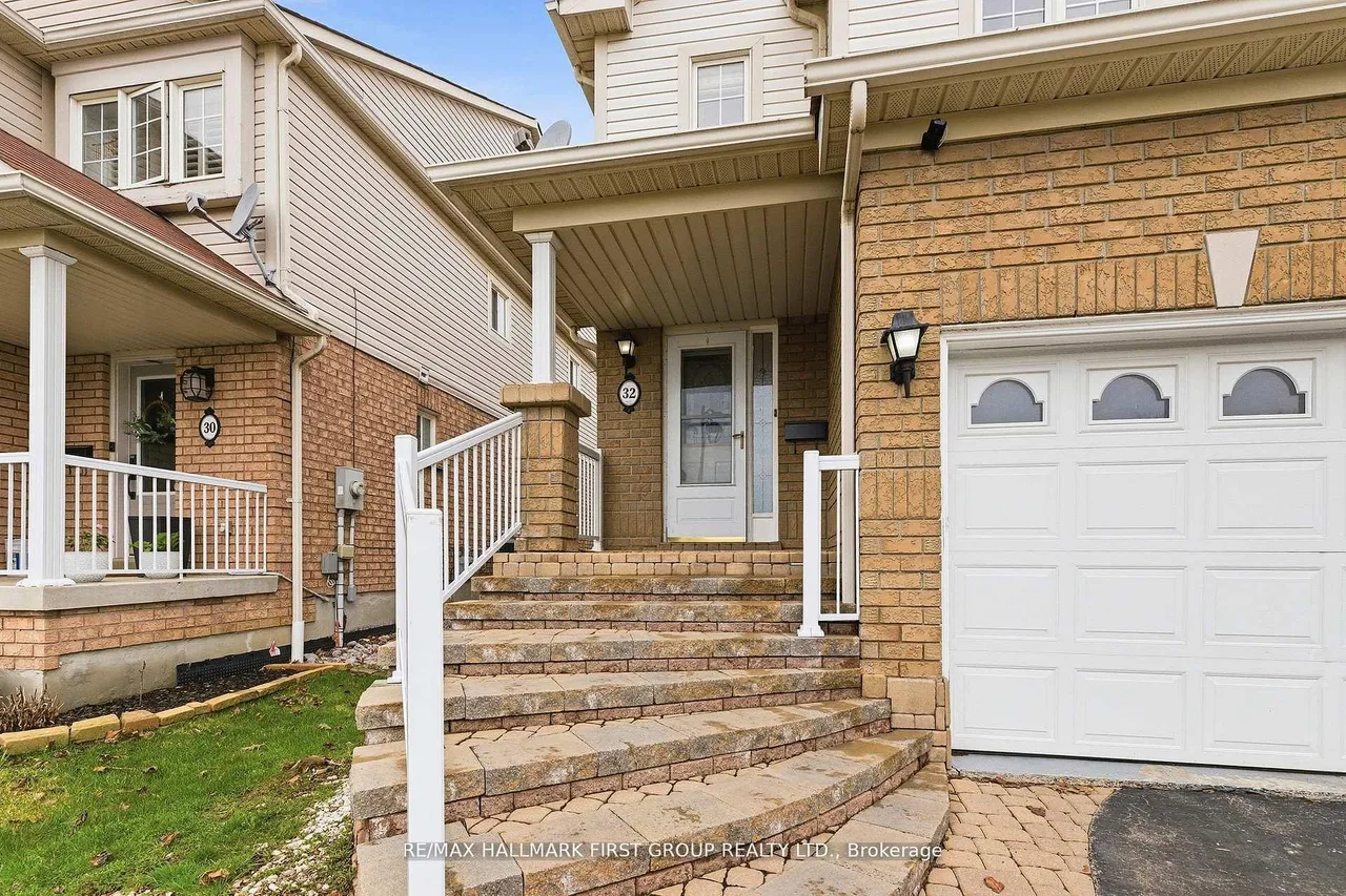32 Samandria Avenue — photo 2