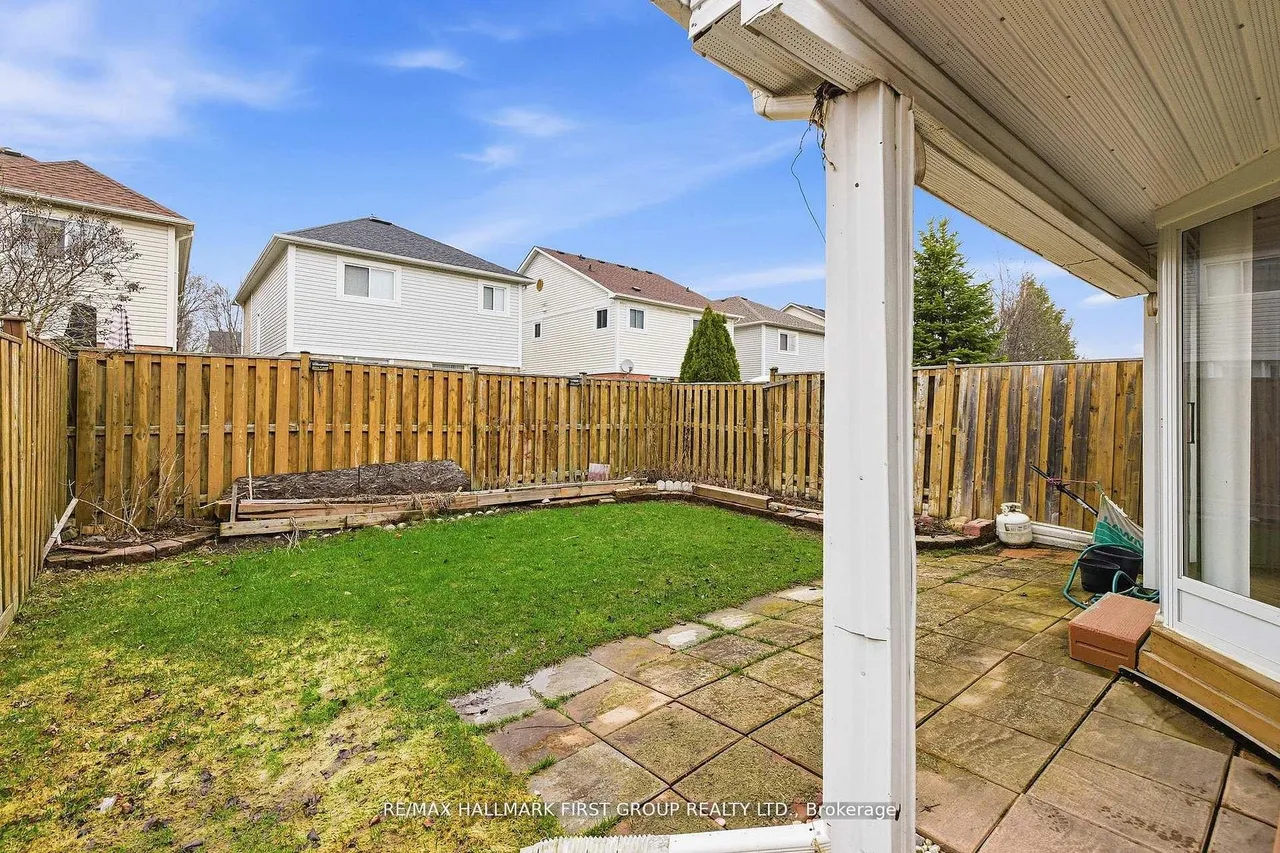 32 Samandria Avenue — photo 17