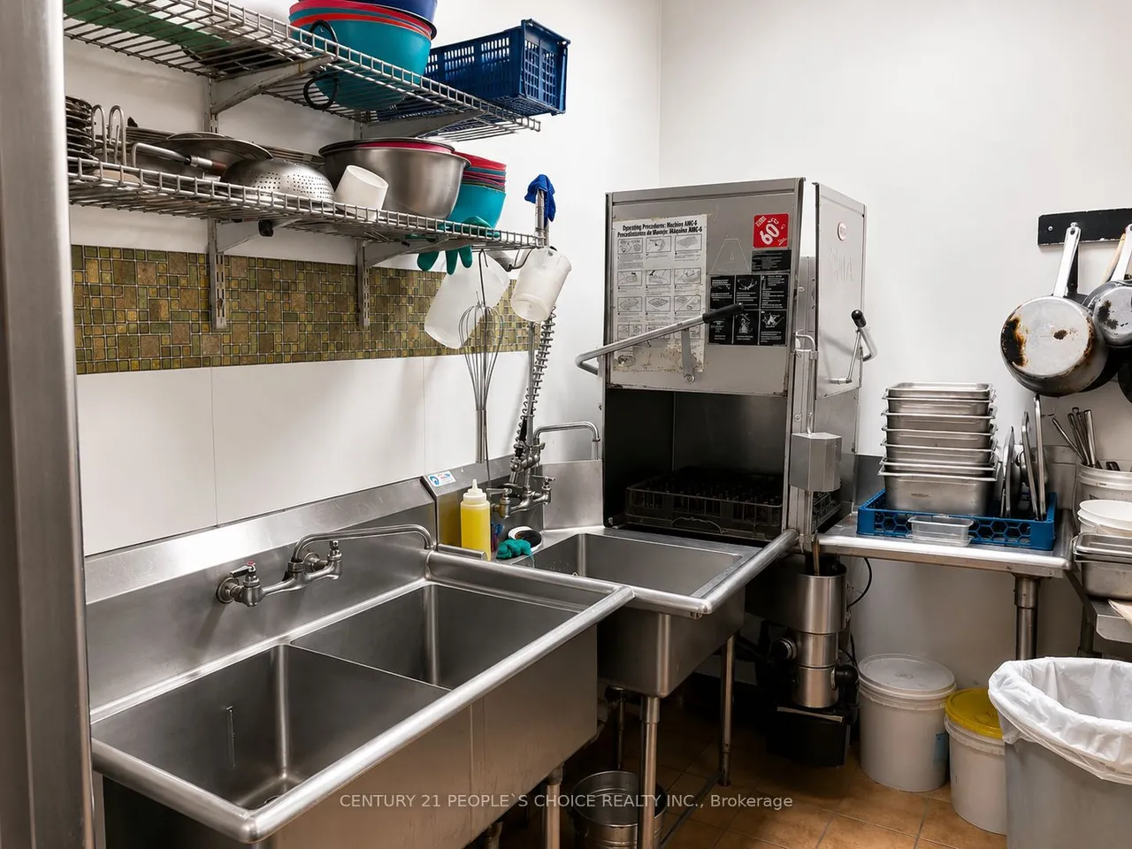 1738A Lawrence Avenue E — photo 4