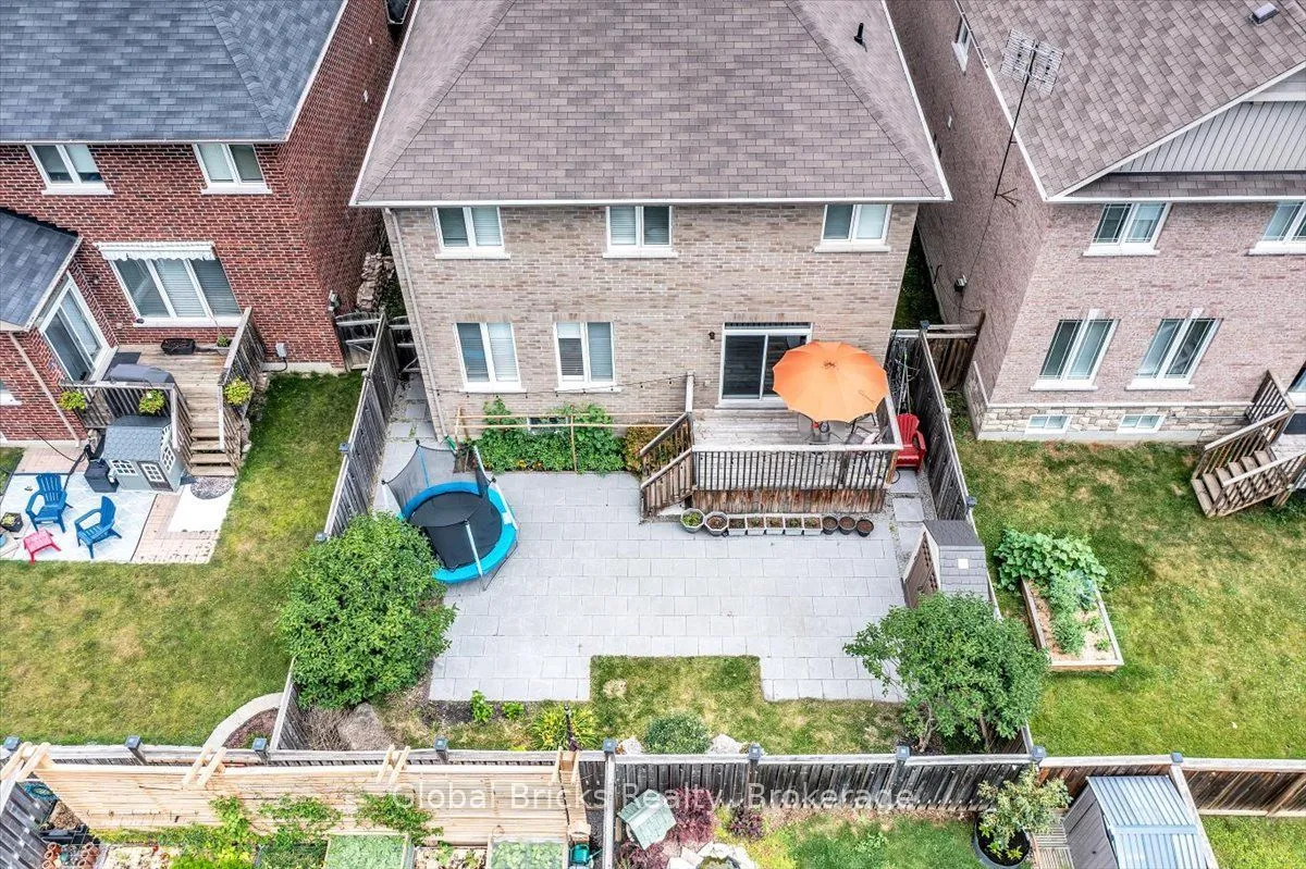 47 Holyrod Drive — photo 48