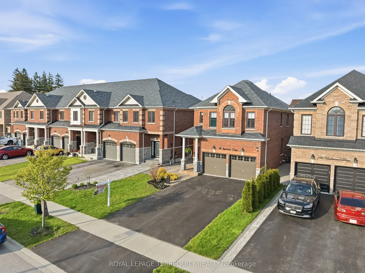 144 Underwood Drive — photo 3
