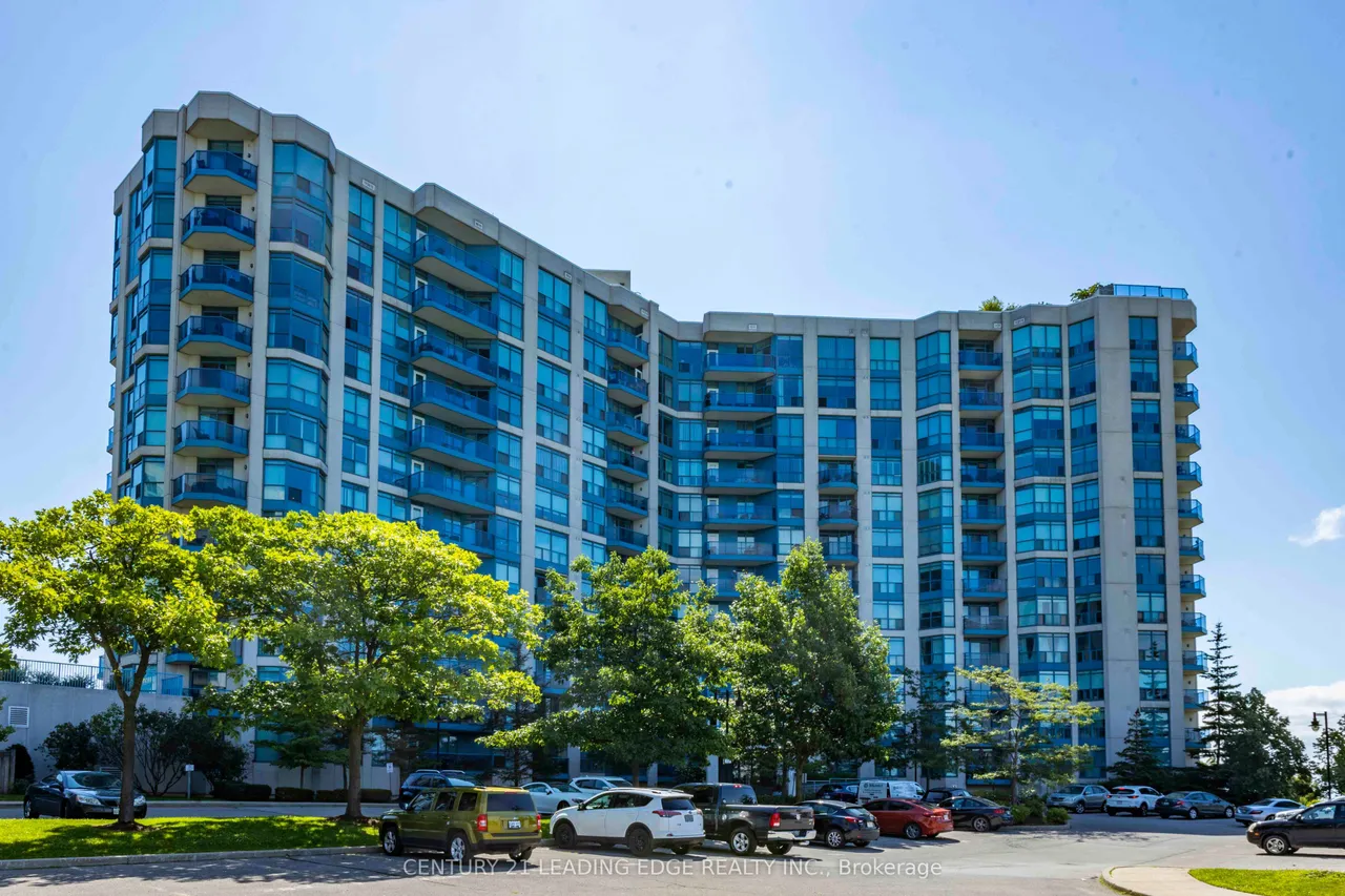 340 Watson Street W