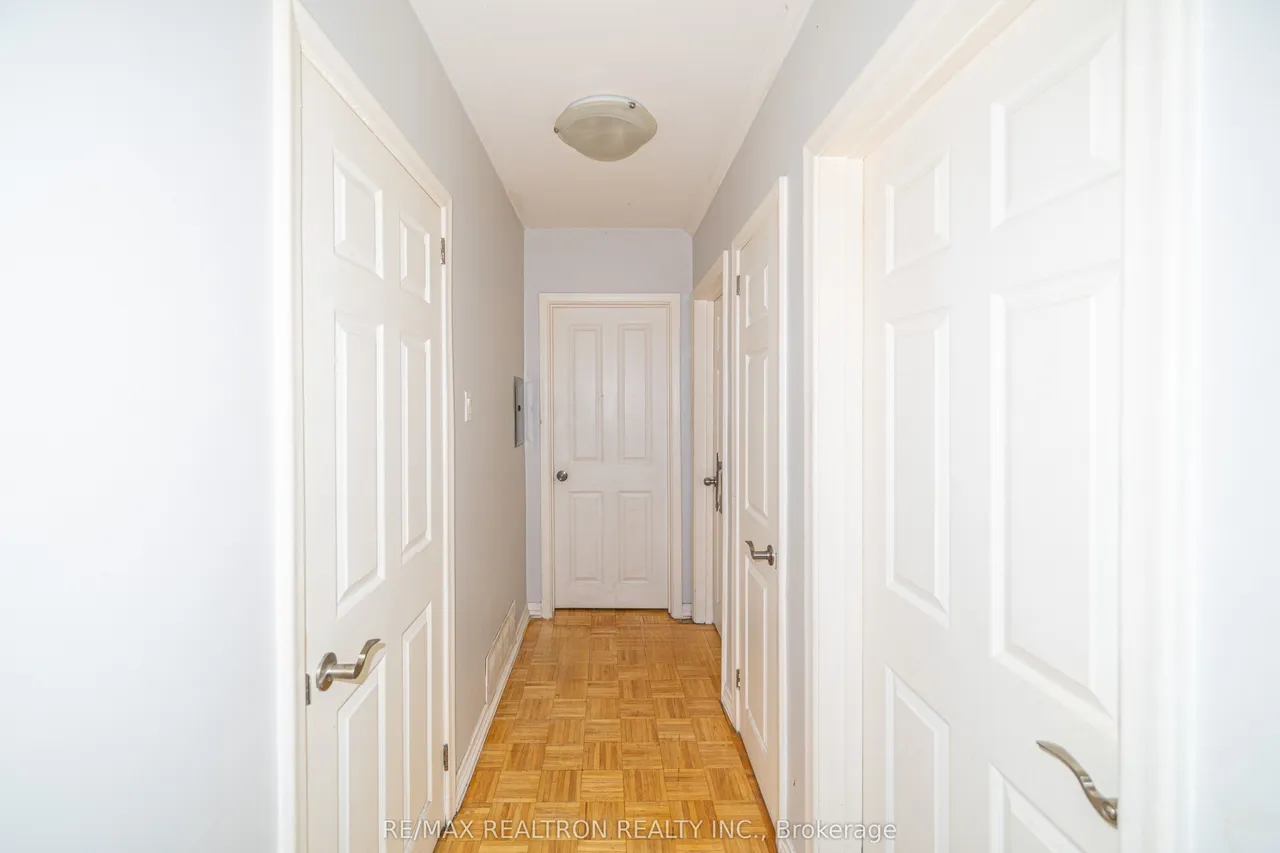 3541 St Clair Avenue E — photo 17