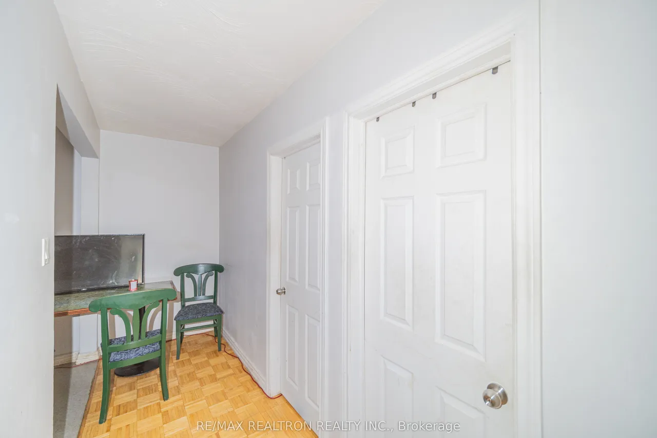 3541 St Clair Avenue E — photo 16