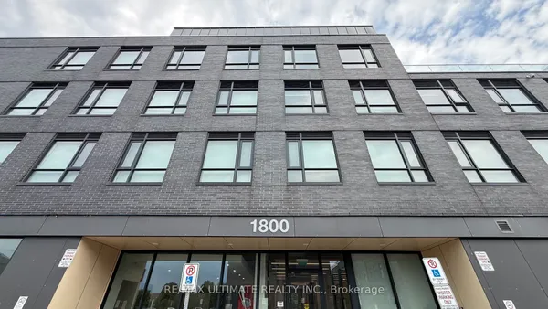 1800 Simcoe Street N