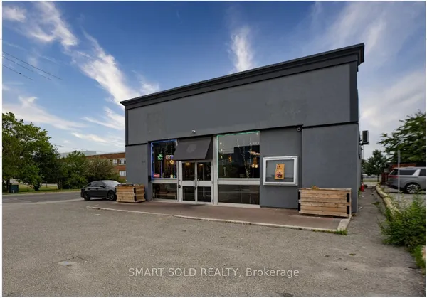 2043 Eglinton Avenue E