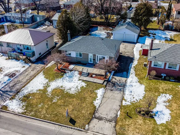 30 Linton Avenue E
