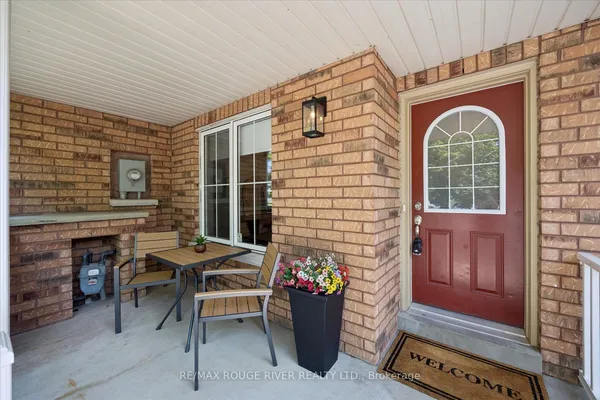 37 Burwell Street — photo 2