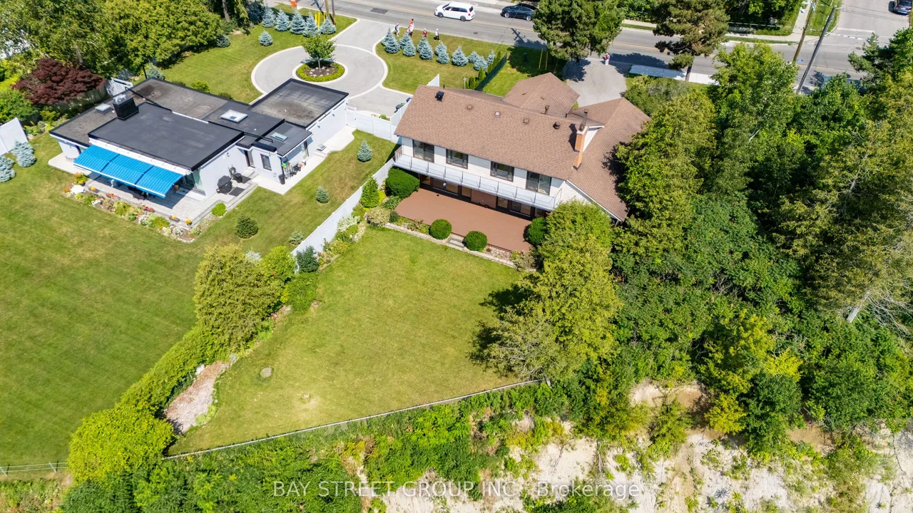 441 Guildwood Parkway — photo 49