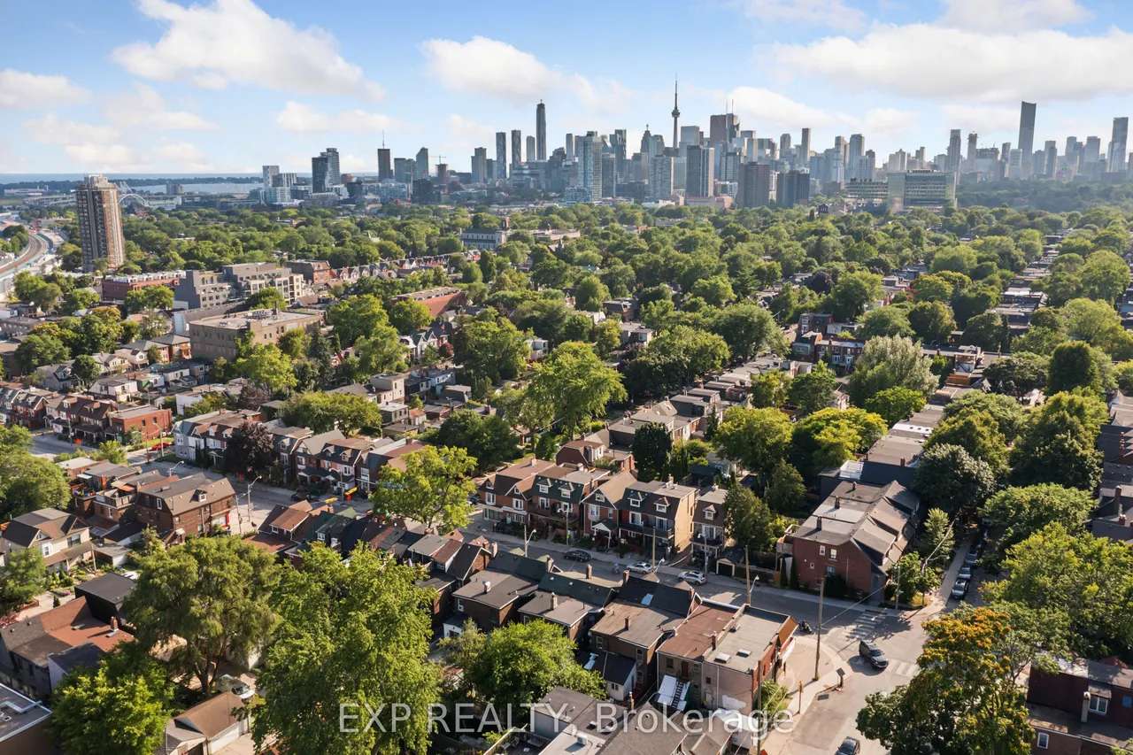 511 Carlaw Avenue — photo 20
