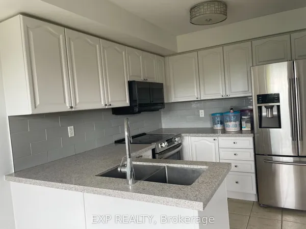 1036 Southport Drive — photo 2