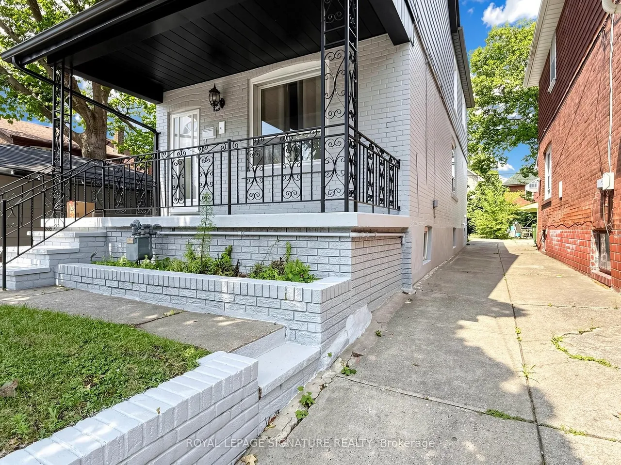 8 Harris Avenue — photo 2