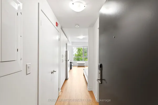 1800 Simcoe Street N