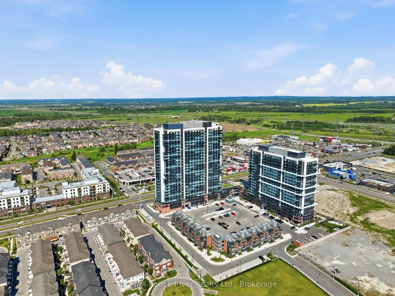 2545 SIMCOE Street N, Unit 2321 — photo 3