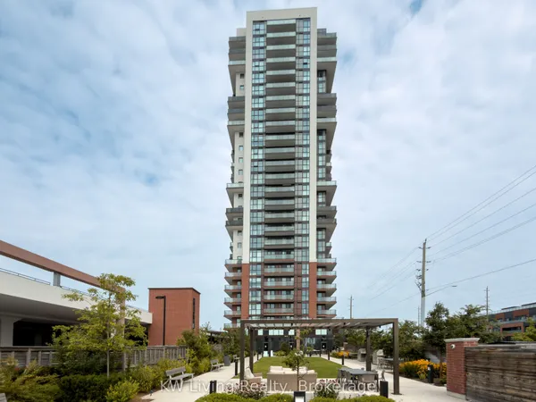 2550 Simcoe Street N, Unit 207