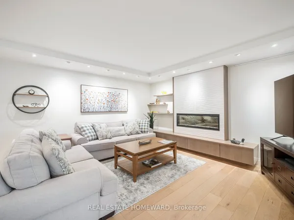 20 Guildwood Parkway — photo 2
