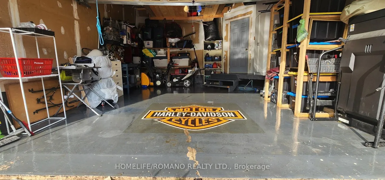 25 Bedell Crescent — photo 46