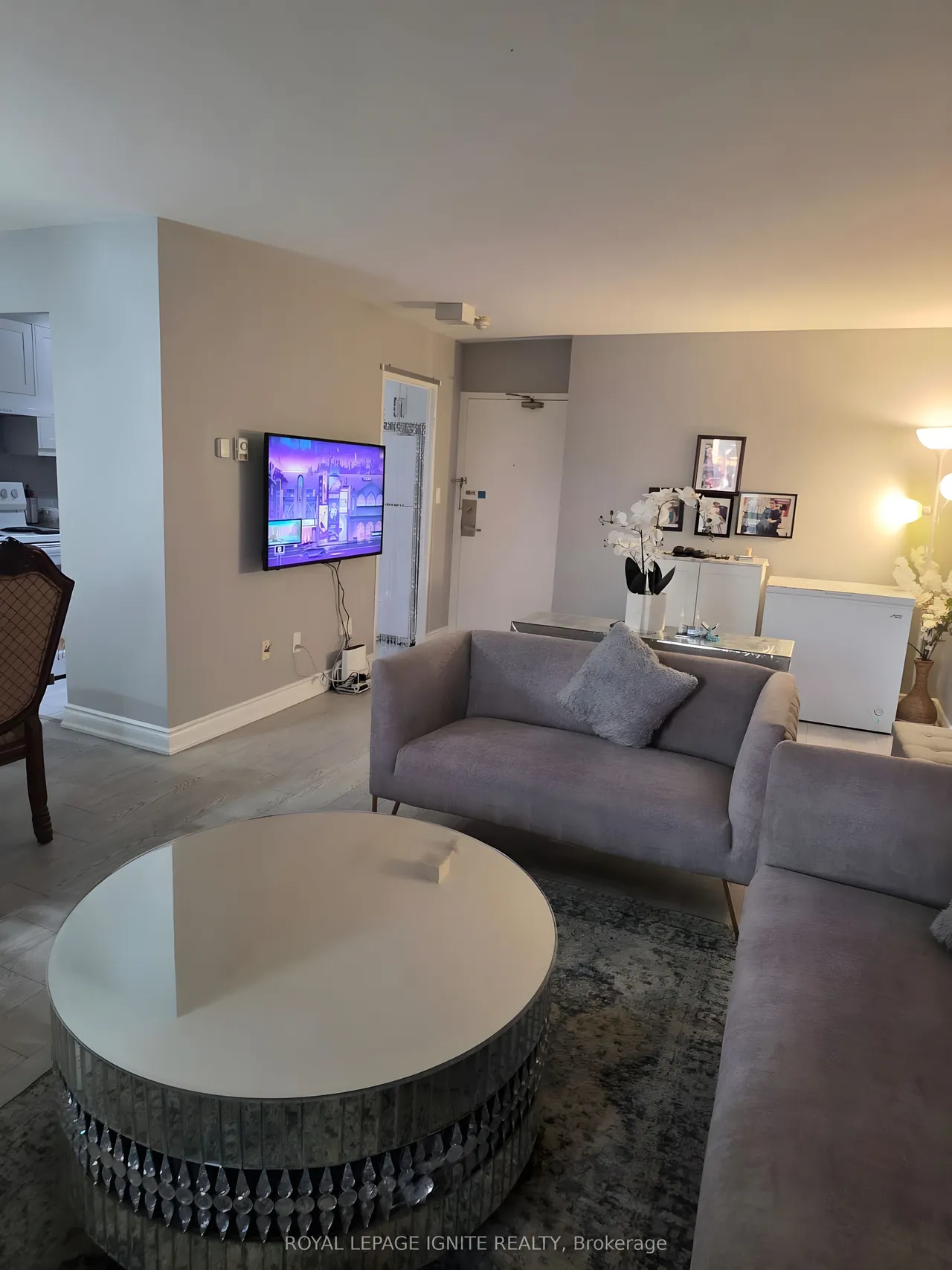 5 Massey Square, Unit 415 — photo 2