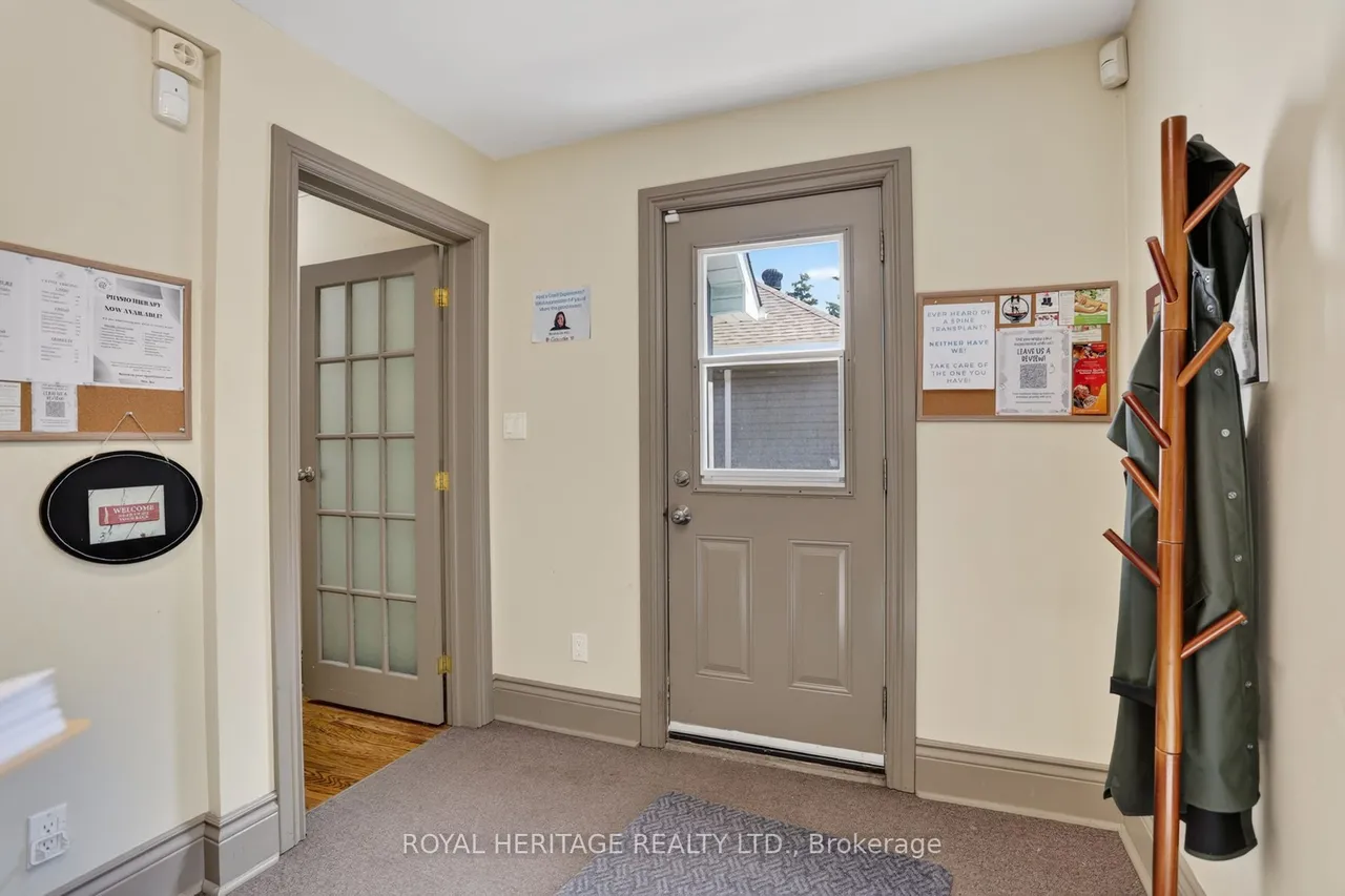 916 BROCK STREET SOUTH Street — photo 3