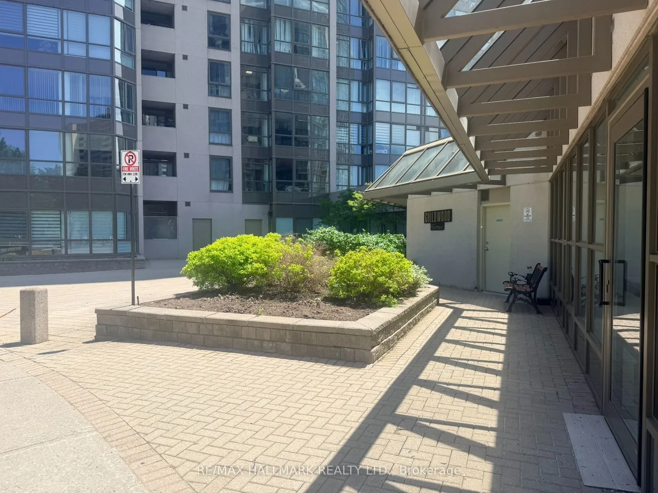 3231 Eglinton Avenue E — photo 3