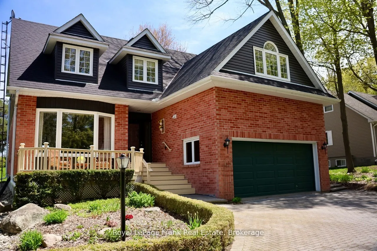 85 Ambleside Drive