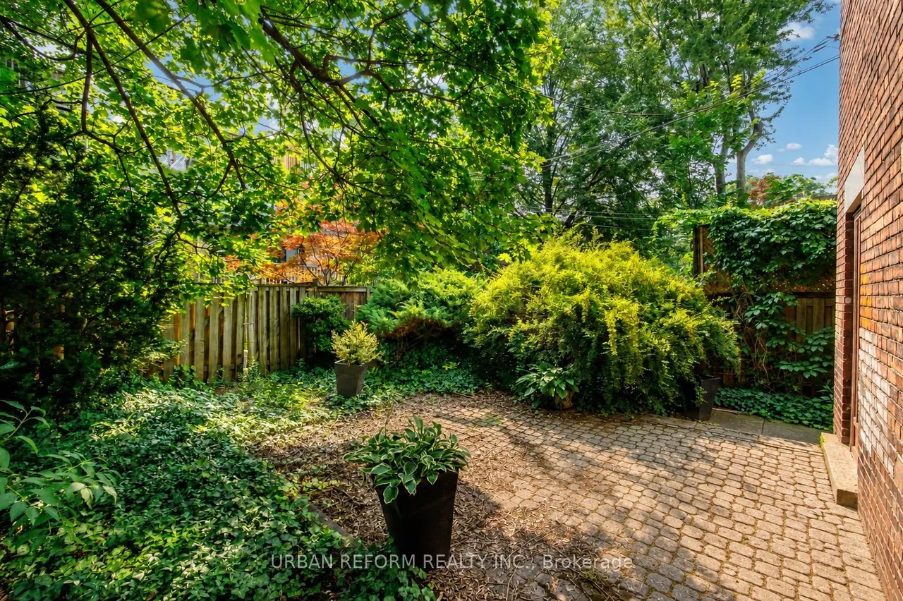 197 De Grassi Street — photo 47