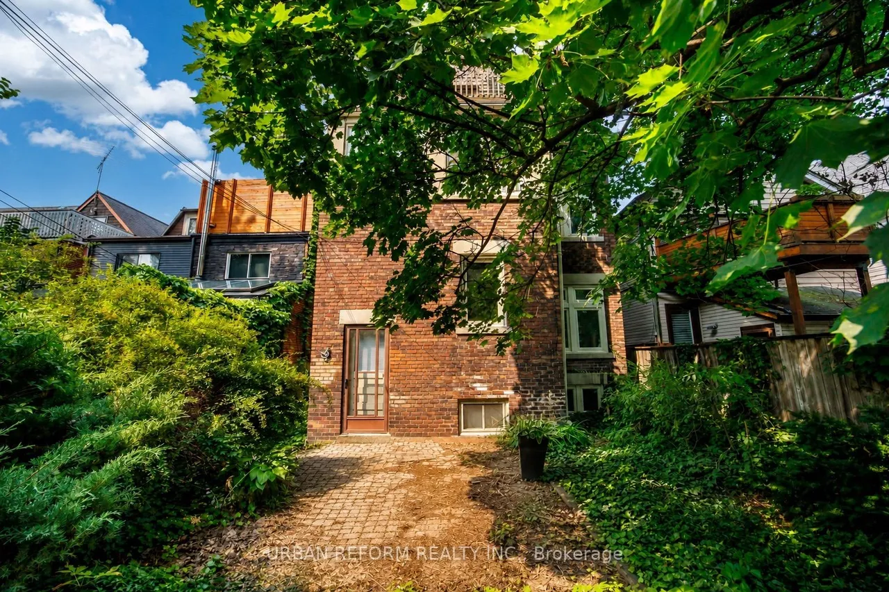 197 De Grassi Street — photo 46