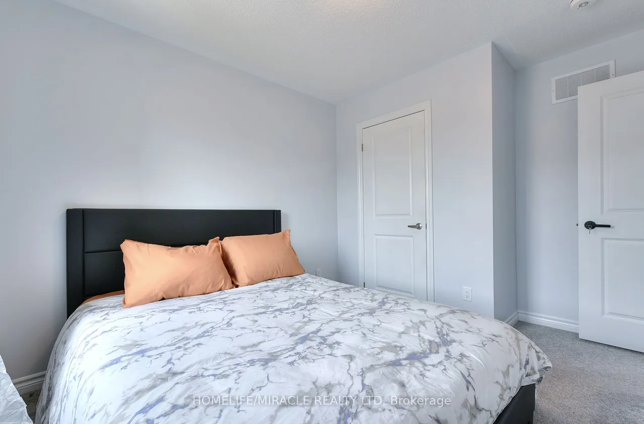 2419 Angora Street S — photo 24